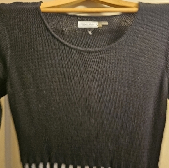 Calvin Klein black and‎ white pleated, flared, knit dress - Picture 4 of 10